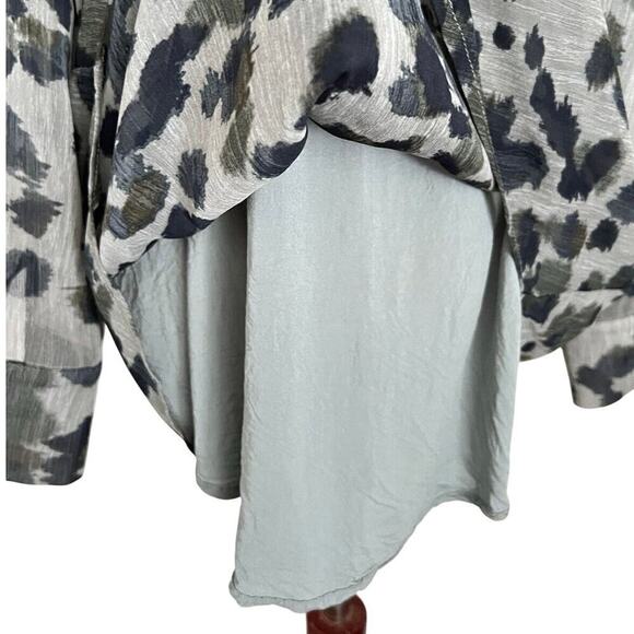 Paper Crane Anthropologie Tunic Dress Women’s Sz M Blouse Abstract Leopard Gray - Picture 6 of 13